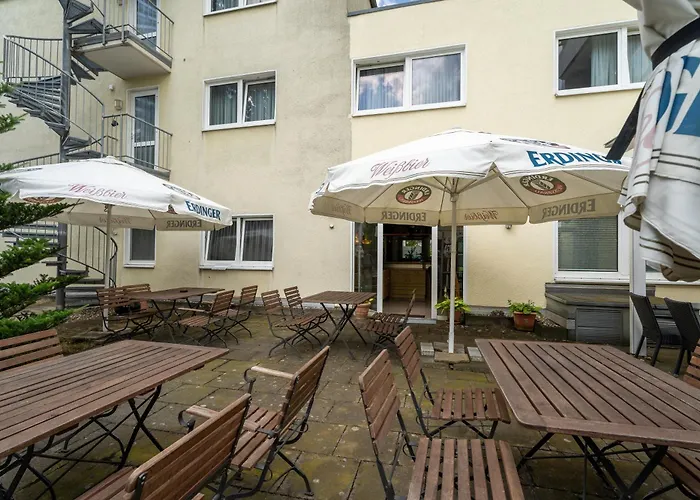 Airport BusinessHotel Köln