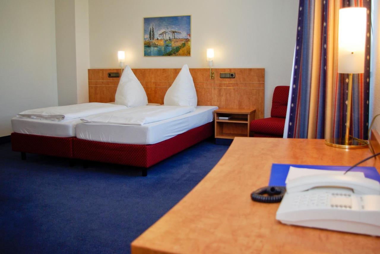 Airport Businesshotel 3*