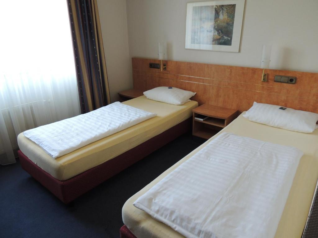 Airport Businesshotel 3* Köln